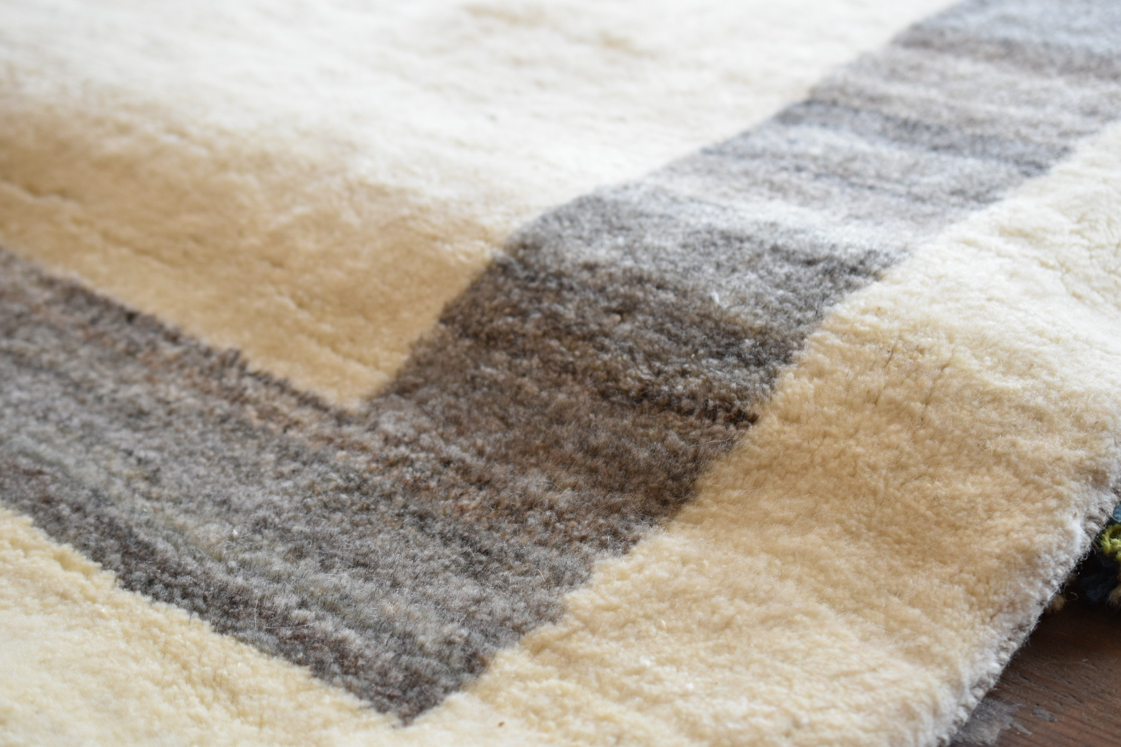 ギャッベのお手入れについて